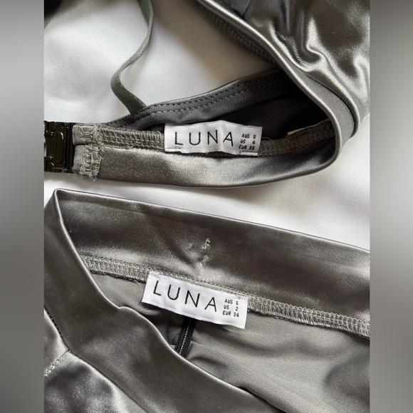 Lunalae high waisted bottom and top in silver Polewear - Picture 2 of 3